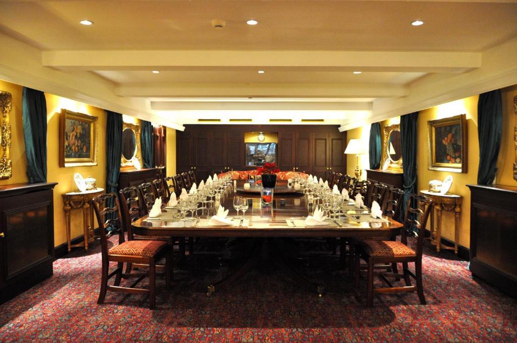 Hotel De La Paix Champery Bagian luar foto
