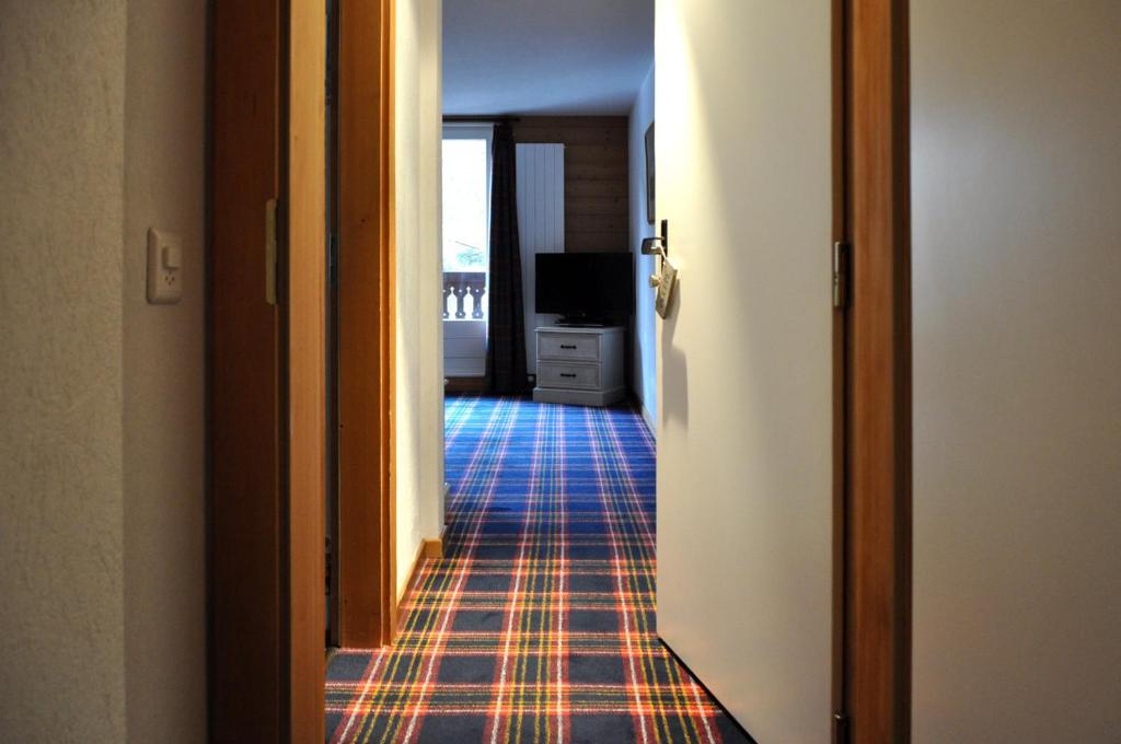 Hotel De La Paix Champery Ruang foto