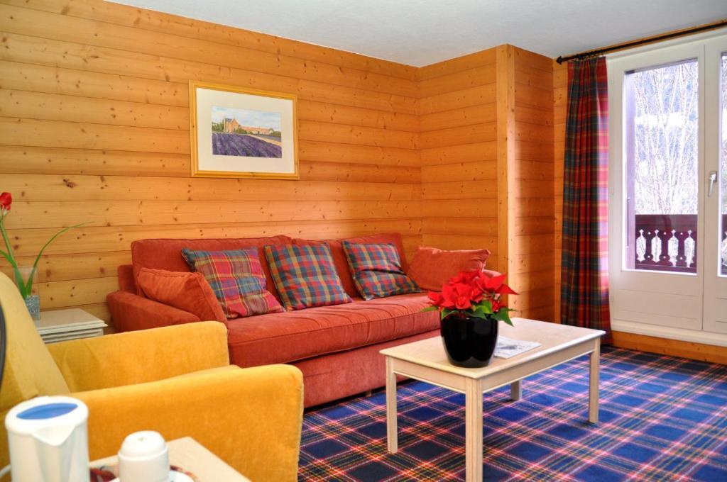 Hotel De La Paix Champery Ruang foto